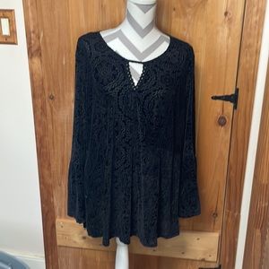 Black burn out long sleeve tunic, style & Co 3X